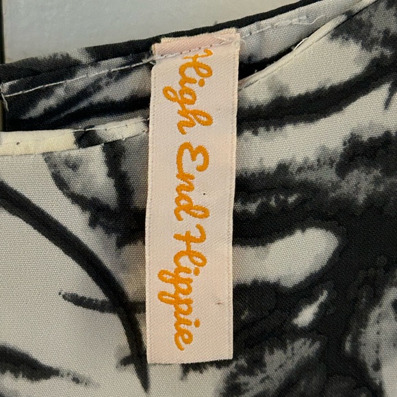 Women’s Sleeveless Mini Dress In Gray & White Tropical Pattern Size Medium - Picture 6 of 8